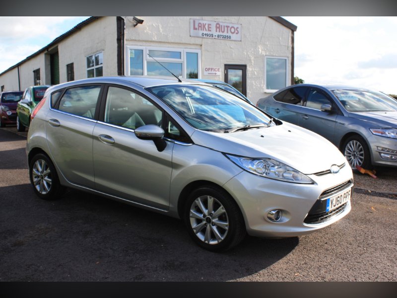 Ford Fiesta 1.25 Zetec Hatchback 5dr Petrol Manual 129 g/km 81 bhp for sale in Sherborne